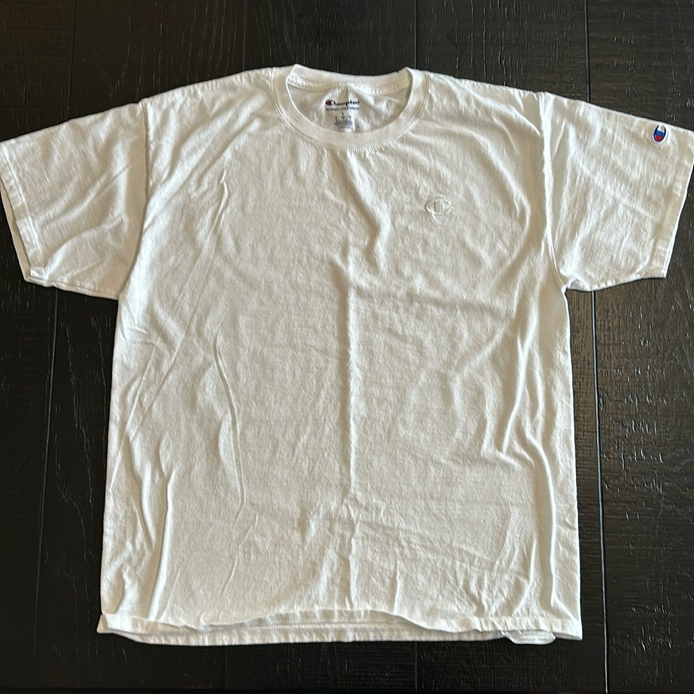 Men’s CHAMPION stiched White t shirt sz Large